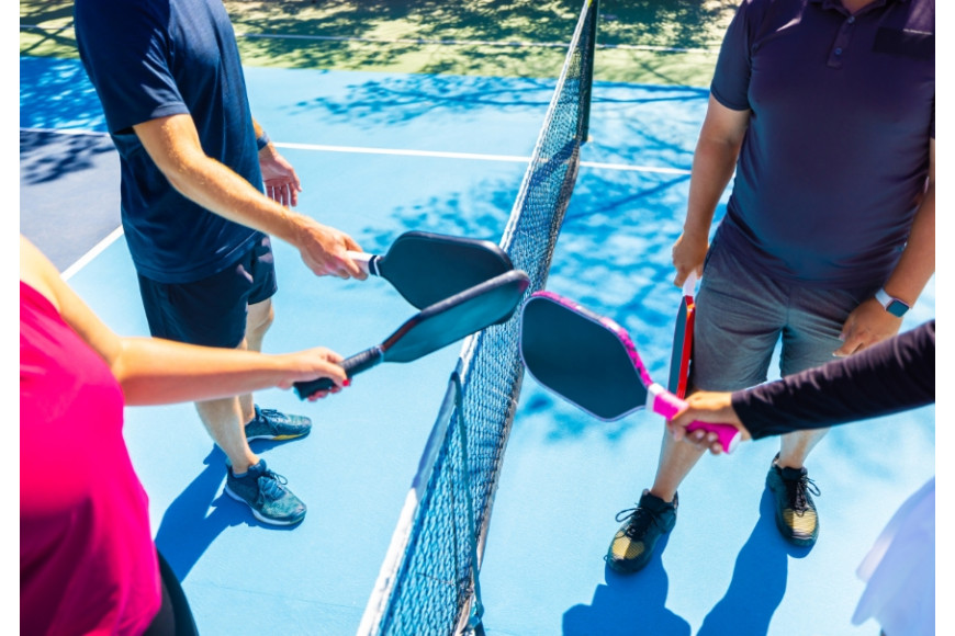 Où jouer au Pickleball à Rennes ? Découvrez-la +2Bad Arena !